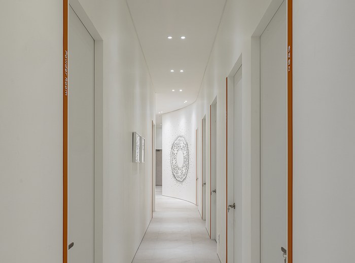 Corridor at HOMMAGE Clinic, Seoul